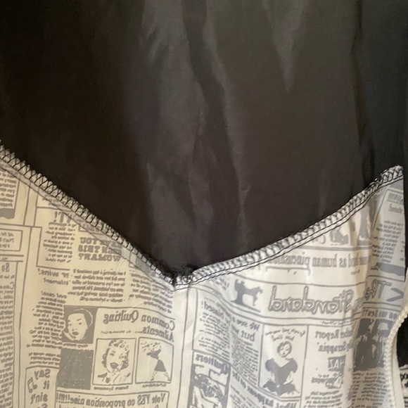 Newspaper Jacket - Picture 3 of 4